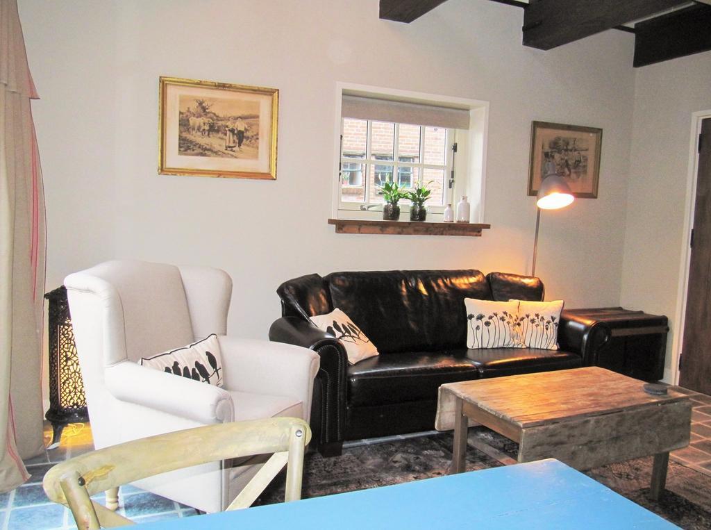 Boerderij Honswijck Guest House Weesp Ruang foto